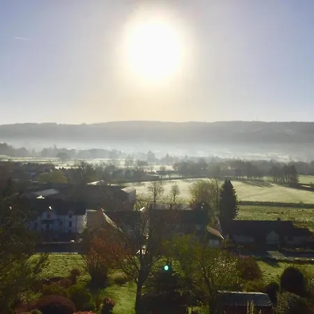Lake View * Coniston